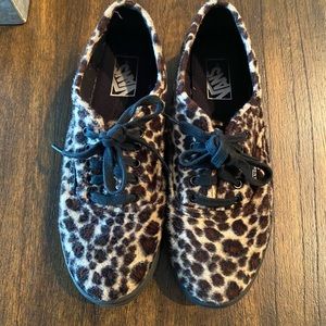 Leopard print Vans